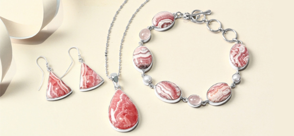 Rhodochrosite Jewelry Meaning and Everyday Benefits